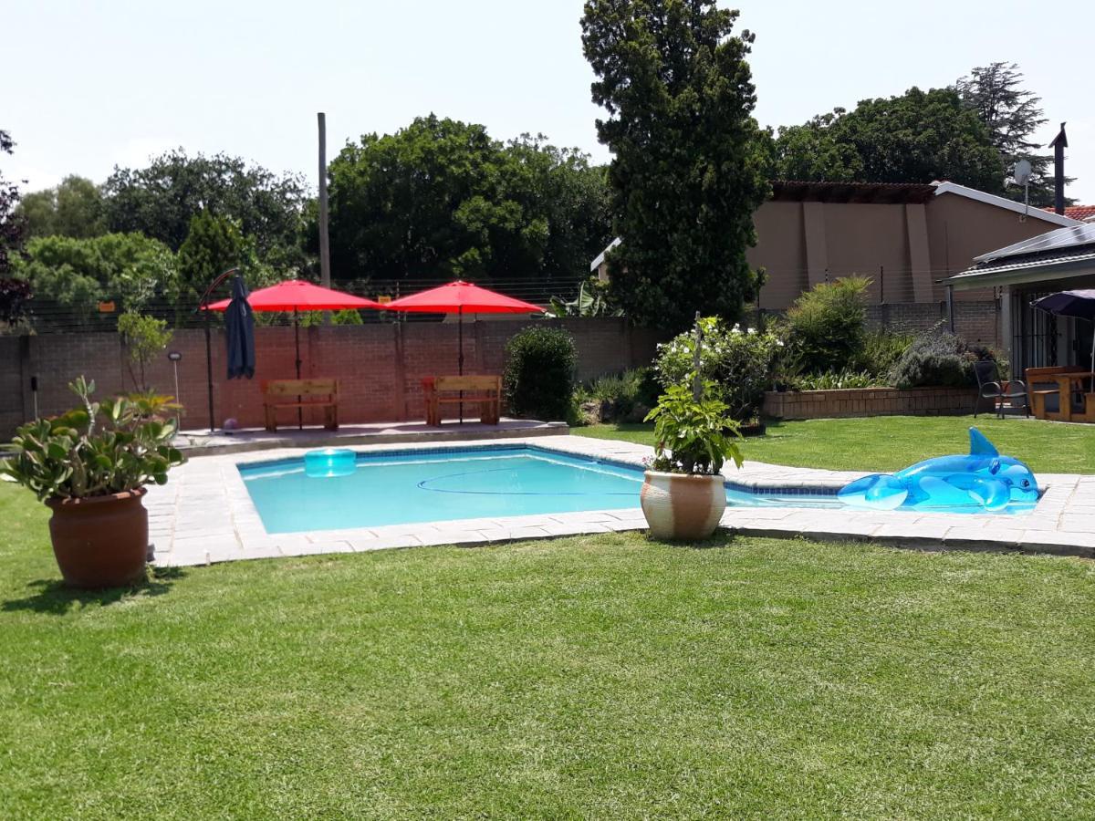 8 Ibis Lane Guest House Joanesburgo Exterior foto